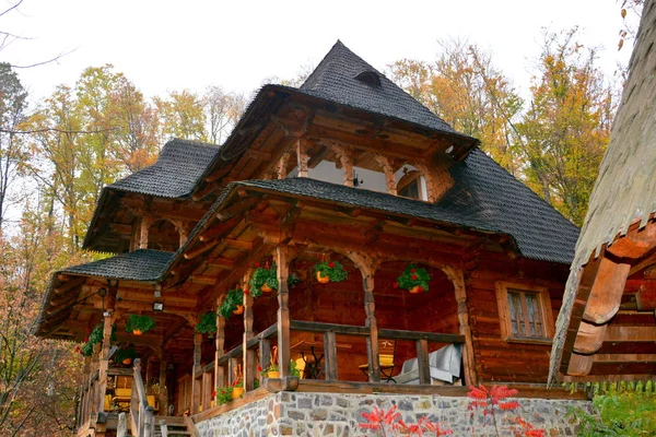 Herbstfärbung Kloster Sankt Anna Rohia Typische Ländliche Landschaft Den Wäldern — Stockfoto