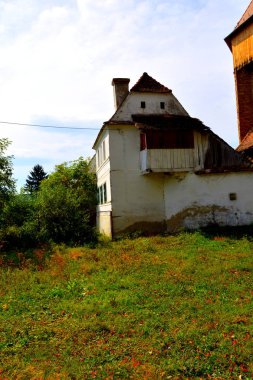 Bradeni, Henndorf, Hegendorf, Transilvanya, Romanya 'daki tipik kırsal alan ve köylü evleri. Yerleşim yeri Sakson koloniciler tarafından 12. yüzyılın ortalarında kuruldu.