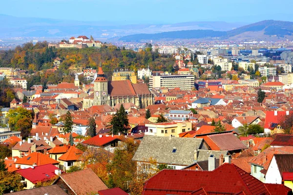 Herfstkleuren Typisch Stedelijke Landschap Van Stad Brasov Een Stadje Transsylvanië — Stockfoto