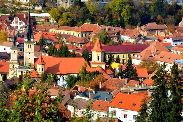 Herfstkleuren Typisch Stedelijke Landschap Van Stad Brasov Een Stadje Transsylvanië — Stockfoto