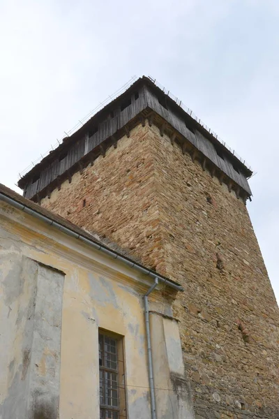 罗马尼亚特兰西瓦尼亚Brekolten Bekokten Barcut村的强化中世纪撒克逊教堂 — 图库照片