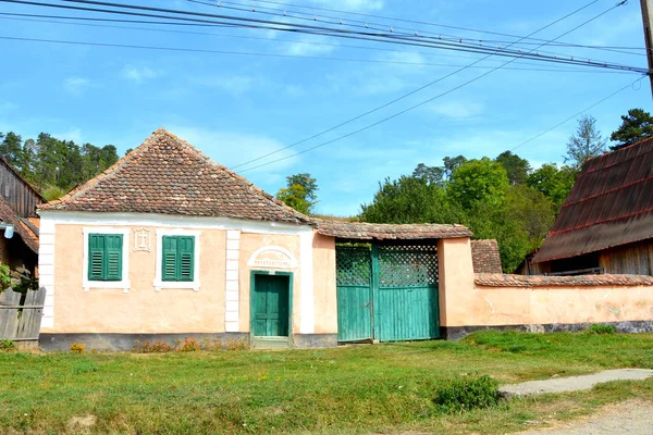 Typical Rural Landscape Peasant Houses Bradeni Henndorf Hegendorf Transylvania Romania — Stock Photo, Image