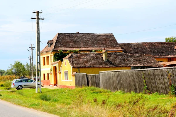 Paisagem Rural Típica Casas Camponeses Bradeni Henndorf Hegendorf Transilvânia Roménia — Fotografia de Stock