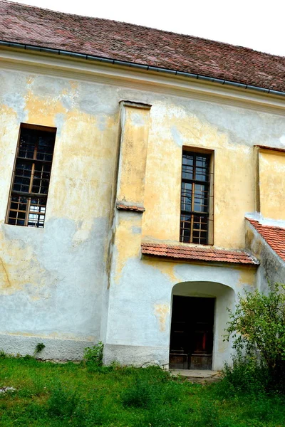 Iglesia Medieval Fortificada Del Saxon Pueblo Barcut Bekokten Brekolten Transilvania — Foto de Stock