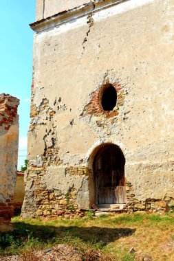 Harabeler. Müstahkem Ortaçağ Sakson evangelic Kilisesi de köyün Felmer, Felmern, Transilvanya, Romanya. Yerleşim 12. yüzyılda ortasında Sakson kolonistler tarafından kuruldu