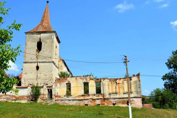Harabeler. Müstahkem Ortaçağ Sakson evangelic Kilisesi de köyün Felmer, Felmern, Transilvanya, Romanya. Yerleşim 12. yüzyılda ortasında Sakson kolonistler tarafından kuruldu
