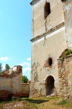 Harabeler. Müstahkem Ortaçağ Sakson evangelic Kilisesi de köyün Felmer, Felmern, Transilvanya, Romanya. Yerleşim 12. yüzyılda ortasında Sakson kolonistler tarafından kuruldu