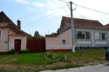 Tipik kırsal manzara ve köylü evlerde köyün Cata, Transilvanya, Romanya. Yerleşim 12. yüzyılda ortasında Sakson kolonistler tarafından kuruldu