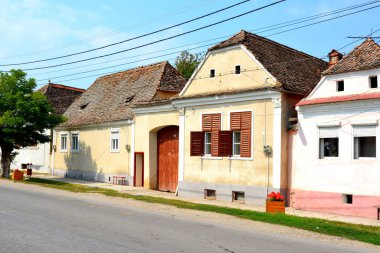 Tipik kırsal manzara ve köylü evlerde köyün Cata, Transilvanya, Romanya. Yerleşim 12. yüzyılda ortasında Sakson kolonistler tarafından kuruldu