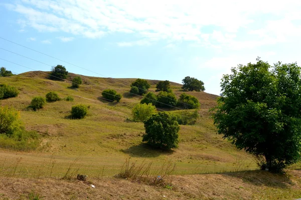 Paisagem Rural Típica Nas Colinas Transilvânia Roménia Paisagem Verde Meio — Fotografia de Stock