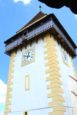 Müstahkem Ortaçağ Sakson evangelic Kilisesi de köyün Apold, Transilvanya, Romanya. Yerleşim 12. yüzyılda ortasında Sakson kolonistler tarafından kuruldu