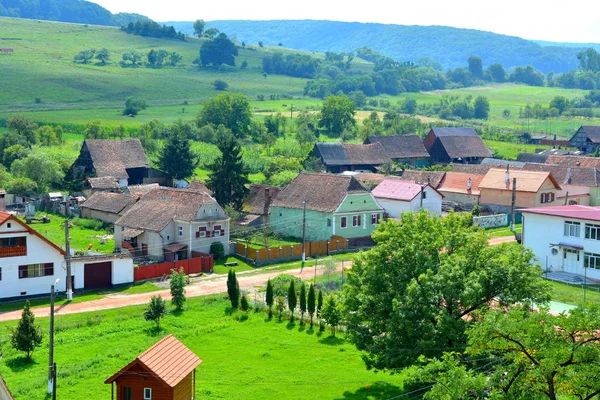 Typowy Krajobraz Chłop Domy Wiosce Apold Transylwania Rumunia Osada Została — Zdjęcie stockowe