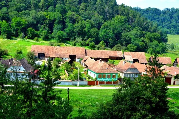 Paisagem Rural Típica Casas Camponeses Aldeia Apold Transilvânia Romênia Assentamento — Fotografia de Stock