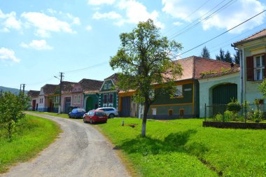 Tipik kırsal manzara ve köylü evlerde Köyü Roandola, Transilvanya, Romanya. Yerleşim 12. yüzyılda ortasında Sakson kolonistler tarafından kuruldu