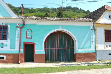 Tipik kırsal manzara ve köylü evlerde Köyü Roandola, Transilvanya, Romanya. Yerleşim 12. yüzyılda ortasında Sakson kolonistler tarafından kuruldu