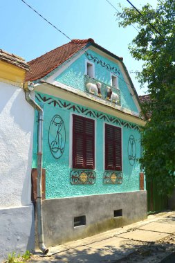 Tipik kırsal manzara ve köylü evlerde Köyü Roandola, Transilvanya, Romanya. Yerleşim 12. yüzyılda ortasında Sakson kolonistler tarafından kuruldu