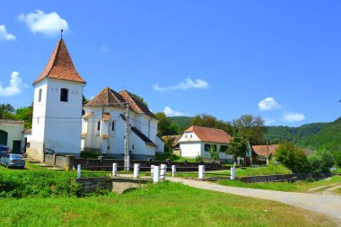 Tipik kırsal manzara ve köylü evlerde Köyü Roandola, Transilvanya, Romanya. Yerleşim 12. yüzyılda ortasında Sakson kolonistler tarafından kuruldu