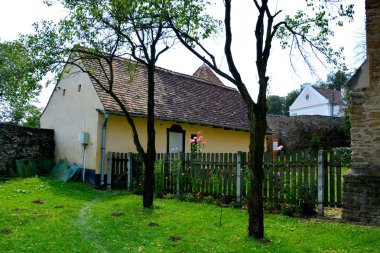 Tipik kırsal manzara ve köylü evlerde Köyü Malancrav, Transilvanya, Romanya. Yerleşim 12. yüzyılda ortasında Sakson kolonistler tarafından kuruldu
