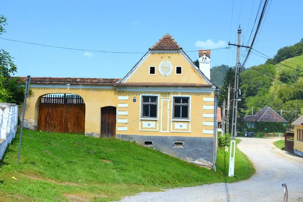 Malancrav ルーマニア トランシルバニアの村の典型的な農村風景や農民住宅 決済は 世紀の半ばにサクソンの入植者によって設立されました — ストック写真