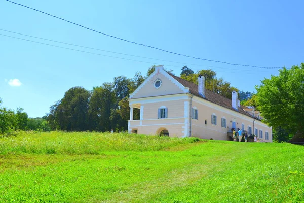 Τυπικό Αγροτικό Τοπίο Και Χωρικός Σπίτια Στο Χωριό Malancrav Τρανσυλβανία — Φωτογραφία Αρχείου