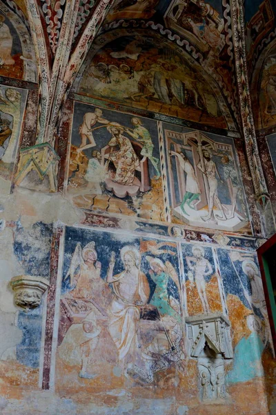在马兰克拉夫村加固的中世纪教堂里 不寻常的偶像 在这里 在特兰西瓦尼亚的一些最重要的哥特式壁画 — 图库照片