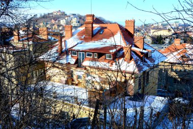 Tipik kentsel peyzaj şehrin Brasov, Transilvanya, Romanya, ülkenin merkezinde bulunan bir ilçedir. 300.000 nüfuslu