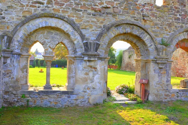 Ruinerna Medeltida Cisterciensorden Abbey Transsylvanien Cra Kloster Ett Tidigare Cistercienserkloster — Stockfoto