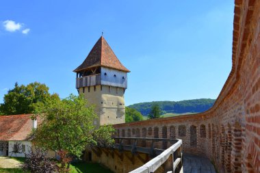 Alma Vii (Almen) Transilvanya, Romanya köyünde müstahkem ortaçağ sakson evangelic kilisesi. Yerleşim Sakson kolonistleri tarafından 12.