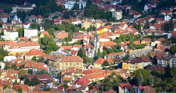 空中の景色と屋根 都市の典型的な都市景観ブラゾフ トランシルヴァニアに位置する町 ルーマニア 国の中心部に — ストック写真