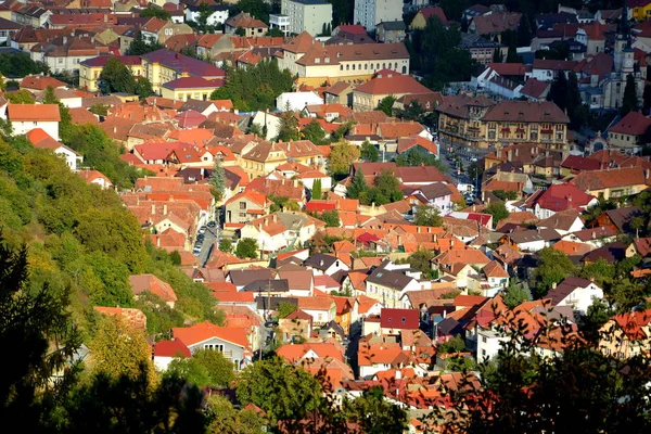 Widok Powietrza Dachy Typowy Miejski Krajobraz Miasta Brasov Miasta Położonego — Zdjęcie stockowe