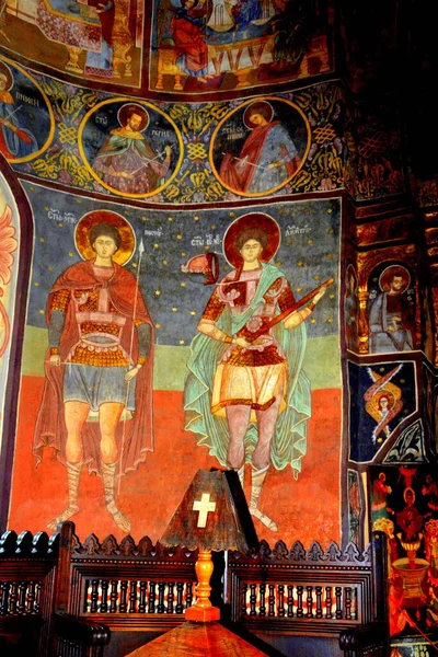 トランシルヴァニア地方のブラヴォフ郡スンバタ スースにあるルーマニア正教会の修道院 サンバタ修道院の内部のアイコン 神の母なる神の御座への献身 — ストック写真