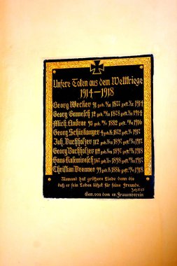 Romanya 'nın Transilvanya kentindeki Stejaris köyündeki güçlendirilmiş ortaçağ sakson evanjelik kilisesi. Yerleşim yeri Sakson koloniciler tarafından 12. yüzyılın ortalarında kuruldu.
