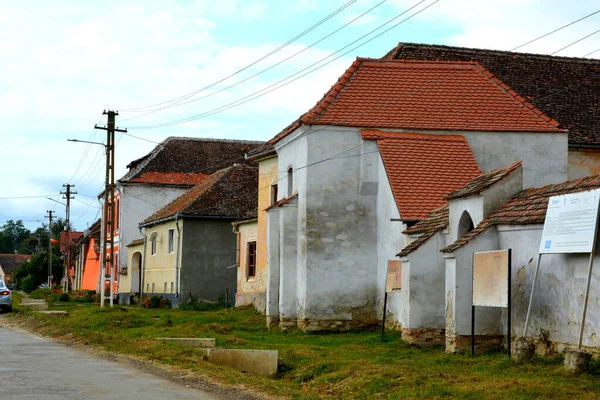 Fortified Medieval Saxon Church Typical Rural Landscape Village Netus Transylvania — Stock Photo, Image