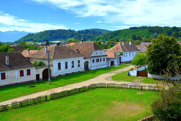 Typisch Landschap Boerenhuizen Cincsor Kleinschenk Transsylvanië Roemenië Nederzetting Werd Het — Stockfoto