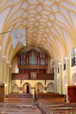 Romanya 'nın Transilvanya kentindeki Cincu, Grrossschenk köyündeki güçlendirilmiş ortaçağ sakson evanjelik kilisesi. Yerleşim yeri Sakson koloniciler tarafından 12. yüzyılın ortalarında kuruldu.