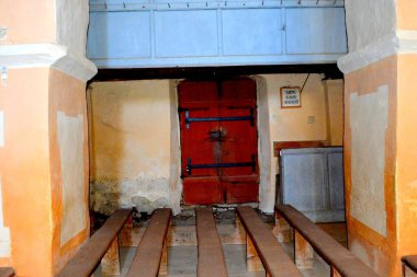 Romanya 'nın Transilvanya kentinin Sibiu ilçesindeki Merghindeal komününe bağlı Dealu Frumos, Schoenberg' deki güçlendirilmiş ortaçağ sakson kilisesi. İlk olarak 1280 yılına kadar uzanan bir satışta bahsedildi..