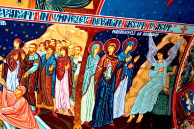 Bucegi Massif, Carpathian Bend Dağları, Transilvanya, Romanya 'daki Ortodoks İkonları. Büyük yapısal ve morfolojik karmaşıklığa sahip Bucegi Massif doğal bir kale olarak ortaya çıkıyor..