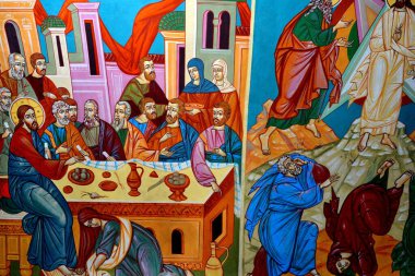 Bucegi Massif, Carpathian Bend Dağları, Transilvanya, Romanya 'daki Pestera Kilisesi' ndeki Ortodoks İkonları. Büyük yapısal ve morfolojik karmaşıklığa sahip Bucegi Massif doğal bir kale olarak görülüyor..