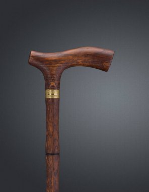 Yürüyen bastonlar ve koltuk değnekleri. Yüksek kalite fotoğraf