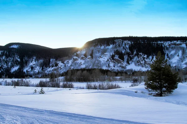 Pôr Sol Inverno Nas Montanhas Colorado — Fotografia de Stock