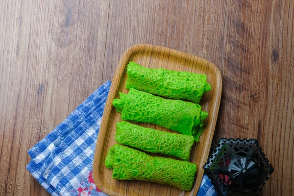 Malezya Nın Yerel Yiyeceği Kuih Lenggang Veya Kuih Ketayap Doğal — Stok fotoğraf