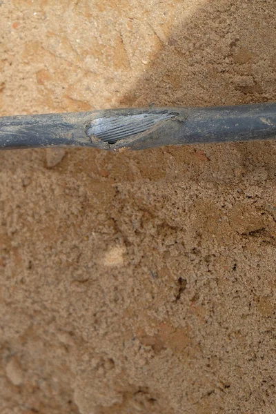 Reparación Cables Eléctricos Zanja Abierta Con Cable Dañado Parte Inferior — Foto de Stock