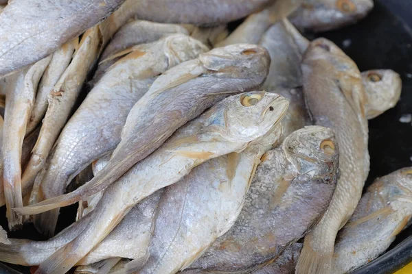 Pescado Salado Cesta Para Venta Mercado — Foto de Stock