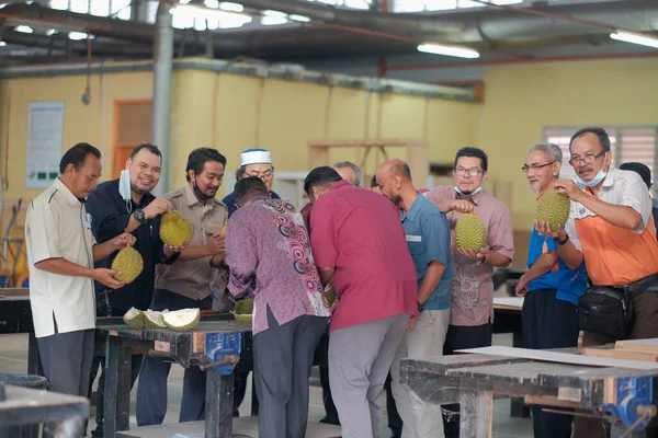 Muadzam Shah Malaysia Juni 2020 Glückliche Asiatische Männer Genießen Mit — Stockfoto