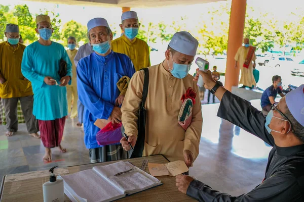 Muadzam Shah Malajsie Června 2020 Muslimové Provedli Páteční Modlitbu Mešitě — Stock fotografie