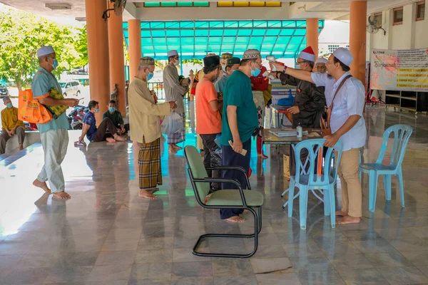 Muadzam Shah Malaysia June 12Th 2020 Muslims Performed Friday Prayer — Stock Photo, Image