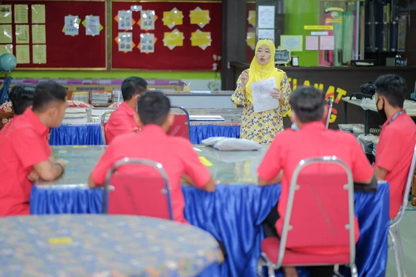 Muadzam Shah Malaysia Augusti 2020 Lärare Och Studenter Studerar Biblioteket — Stockfoto