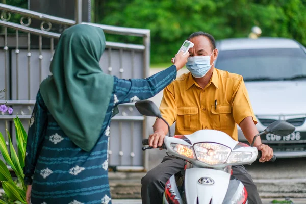 Muadzam Shah Malesia Agosto 2020 Coronavirus Check Post Sulla Moto — Foto Stock