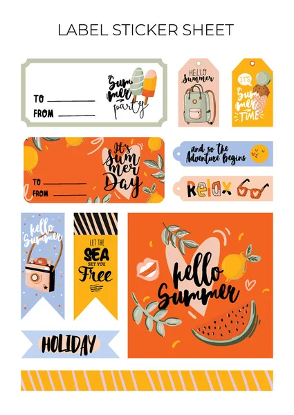 Summer stickers, label and git tag with cute holiday elements and lettering. — Stock Vector