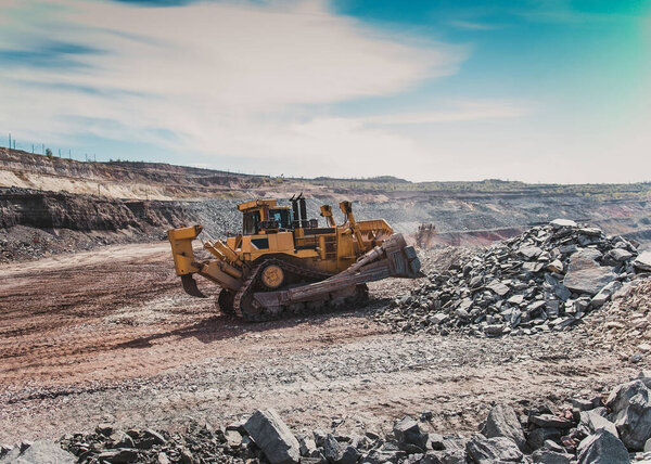 to transport quarry ore in production
